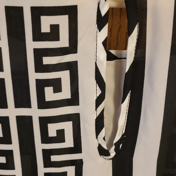 Ashley Stewart Printed Keyhole Blouse - Picture 5 of 8